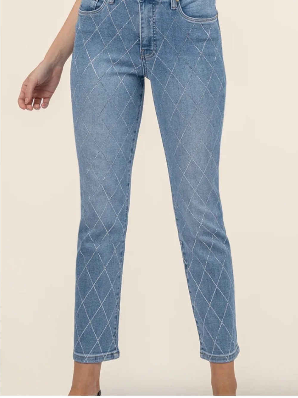 Reese Diamond High Rise Ankle Straight Leg
Jeans
